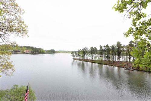 Villa Amazing Views, Family Fun, Private Dock, Sleeps 16