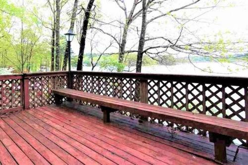 Villa Amazing Views, Family Fun, Private Dock, Sleeps 16
