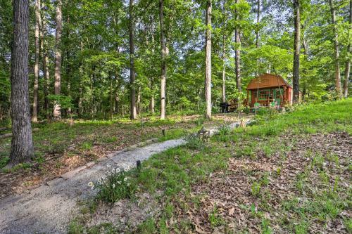 Eureka Springs Cabin Gas Grill And Lake Access