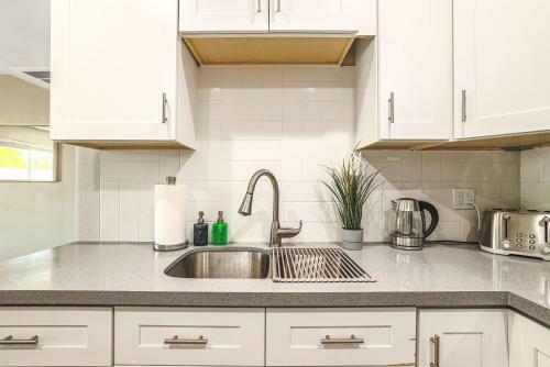 Apartamento Larocco On Turney Biltmore