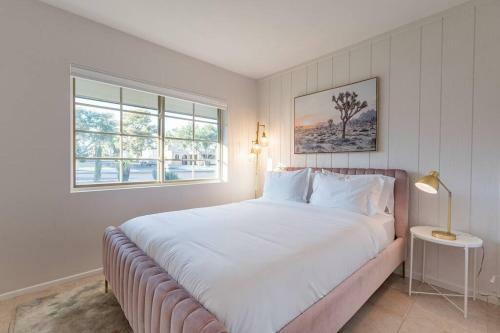Beautiful Three Bedroom In The Center Of Phoenix