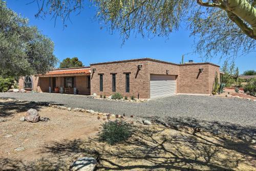 Family-friendly Tucson Home With Mountain Views
