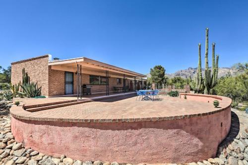 Family-friendly Tucson Home With Mountain Views