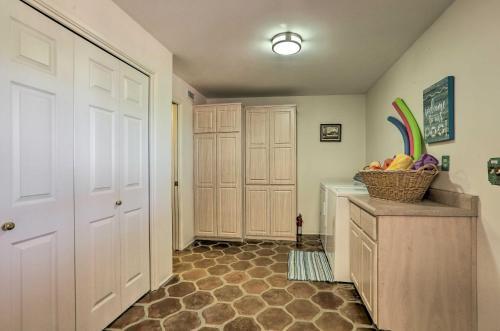 Family-friendly Tucson Home With Mountain Views