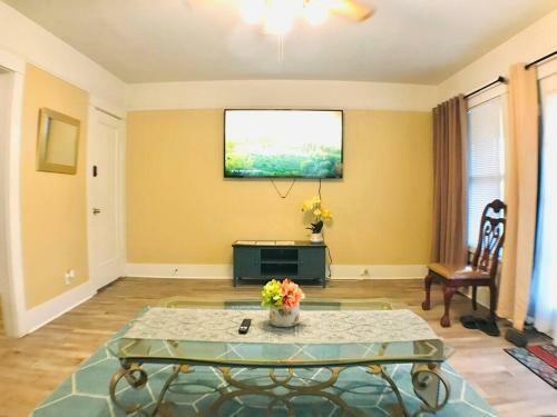 Apartamento King Bed/sleeps 4/private Apt/hdtv Amazon Prime