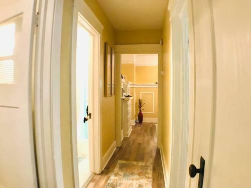Apartamento King Bed/sleeps 4/private Apt/hdtv Amazon Prime