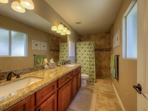 Hot Tub! 10beds! Old Town Scottsdale Stays