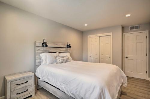 Scottsdale Abode With Pool - 3 Mi To Old Town!