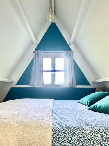 Lichtrijk A- Frame Huisje - Zon-bos-tuin-natuur