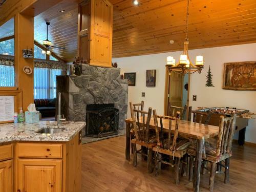 Bluebeary Pines-perfect Escape-close To Slopes