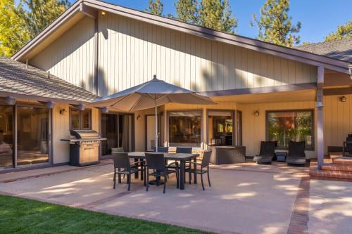 16 - The Hideaway Estate Home