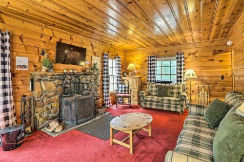 Big Bear Lake Cabin With Grill, 4 Mi To Slopes!