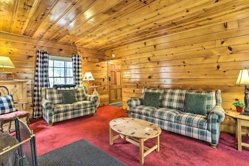 Big Bear Lake Cabin With Grill, 4 Mi To Slopes!