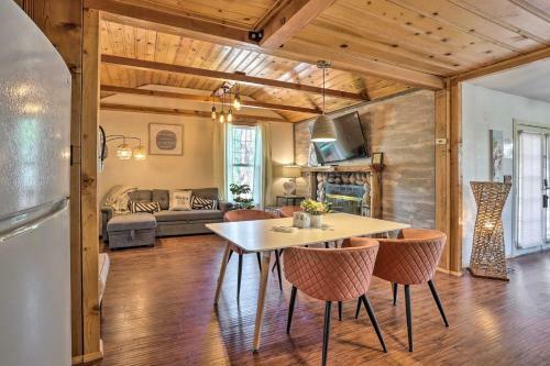 Cozy Big Bear Cabin With Decks Walk To Lake!