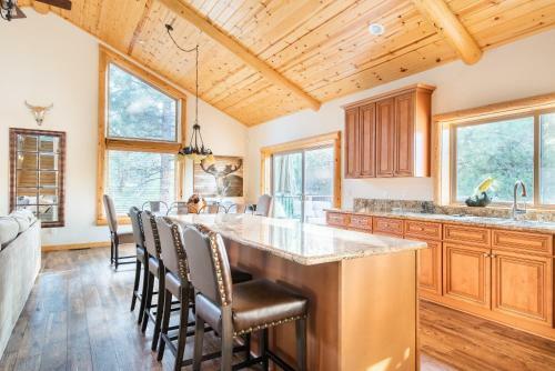 49 - Fawn Trail Lodge Home