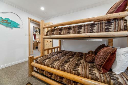 31 - Serenity Pines Home