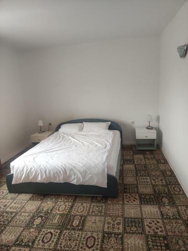 Hotel ??????