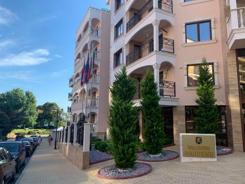 Valencia Gardens Deluxe Apartments