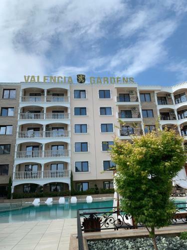 Valencia Gardens Deluxe Apartments