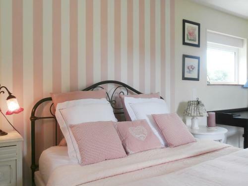 Bed & Breakfast Aux Pommiers De Livaye