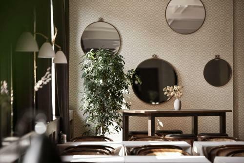 Hotel Fiftyseven House