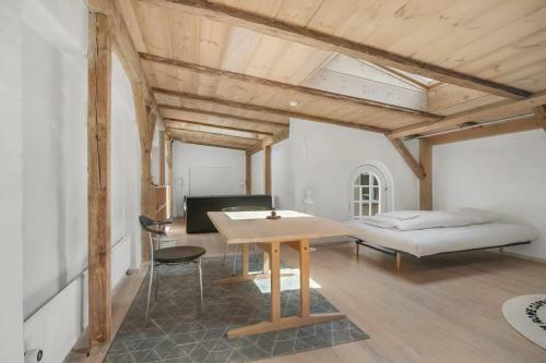 City Apartment Perfect For A Family Or Group!