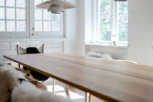 City Apartment Perfect For A Family Or Group!