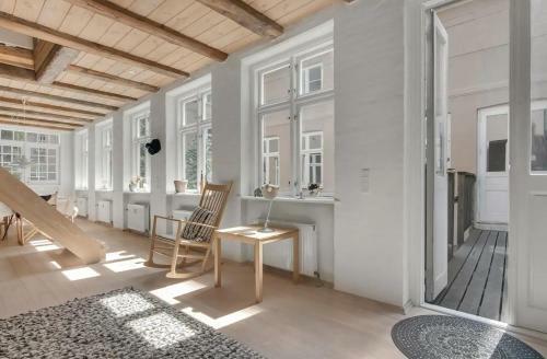 City Apartment Perfect For A Family Or Group!
