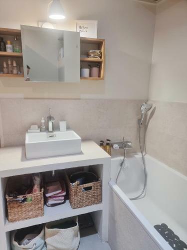 Apartamento Appartement De La Rue Mouni�