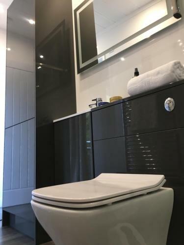 P23 - Studio Pod With Hot Tub