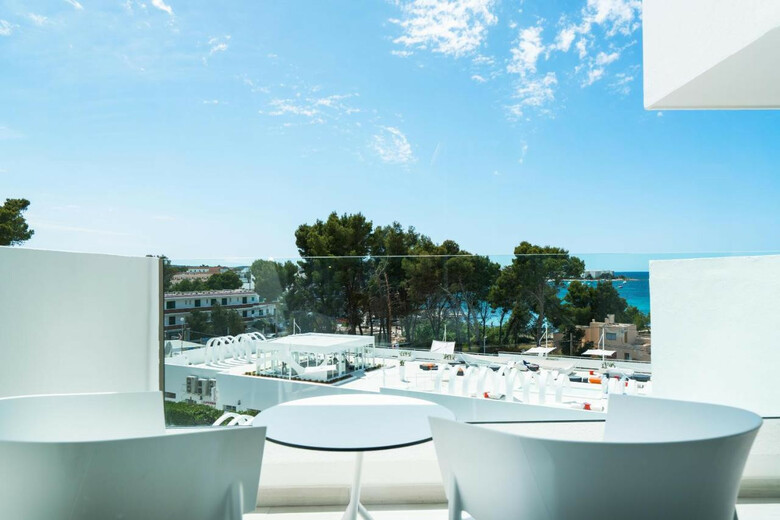 Apartamentos THB Naeco Ibiza - Adults Only