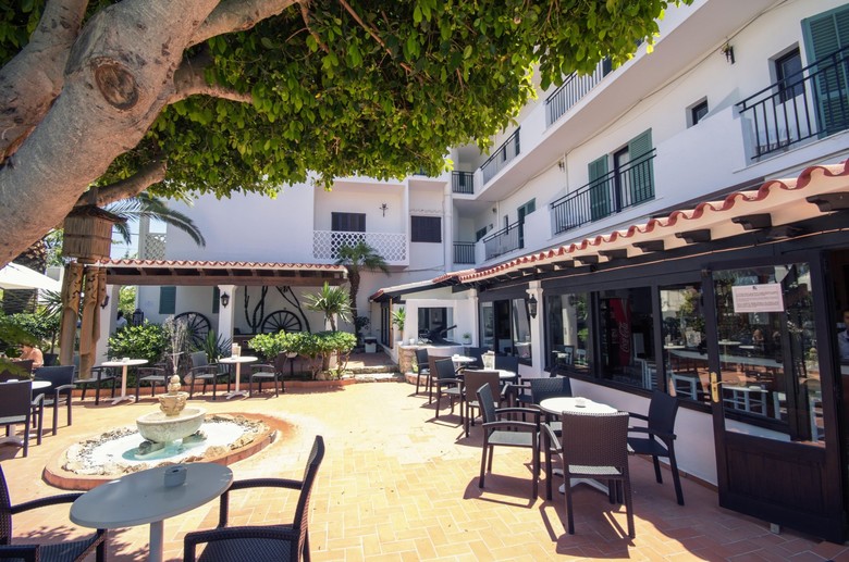 Hotel Azuline Galfi