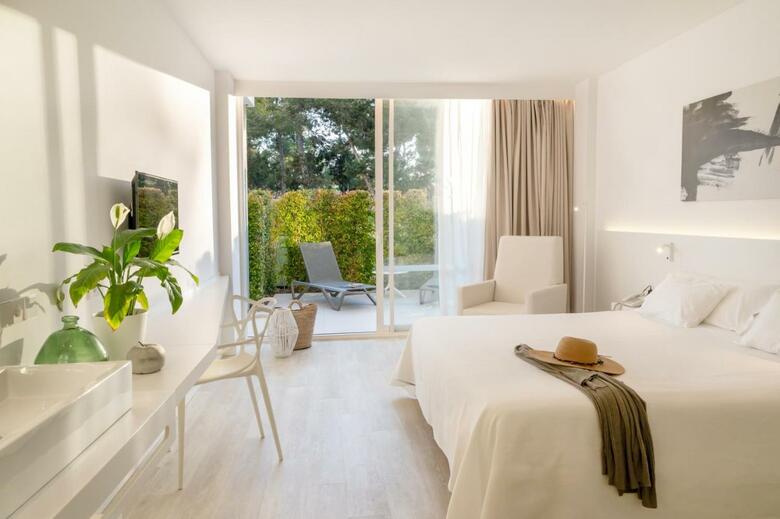 Hotel Els Pins Resort & Spa