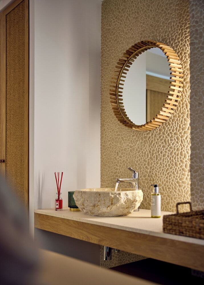 Cala San Miguel Hotel Ibiza, Curio Collection By Hilton, Adults Only