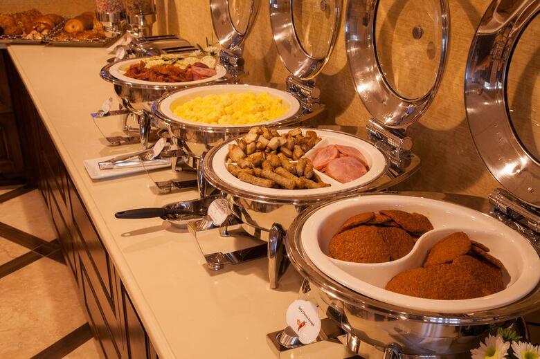 Best Western Plus Sunset Plaza Hotel