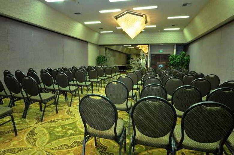 Hotel Shilo Inn Portland Airport