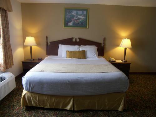 Hotel National Heritage Inn And Suites
