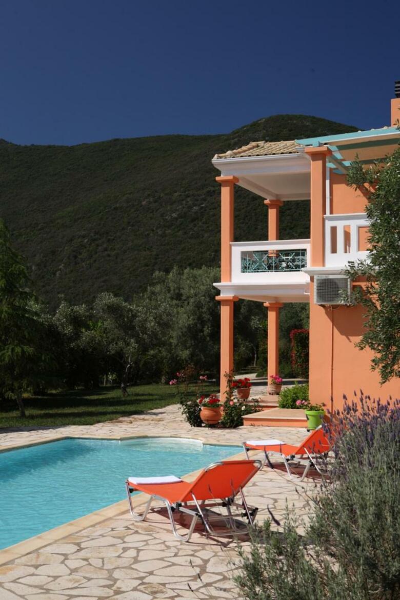 Pantheon & Danae Luxury Villas