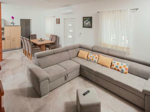 Holiday Home Ivan I Nela