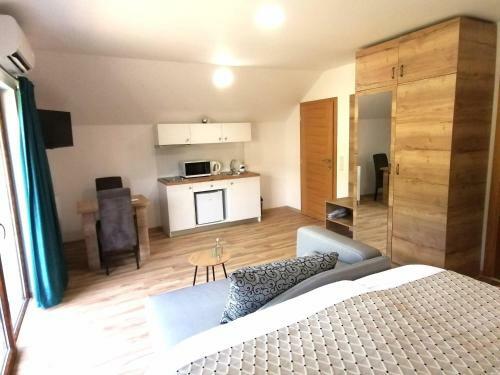 Apartmani Deli?