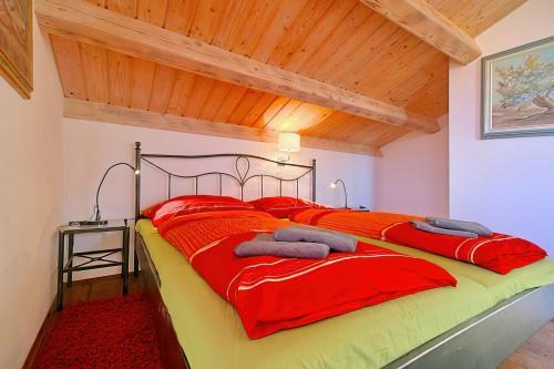 Romantic Villa Leon With Private Pool & 5 Bedrooms