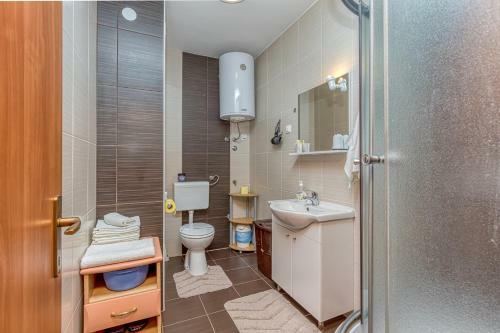 Hostal Apartments Noel Funtana