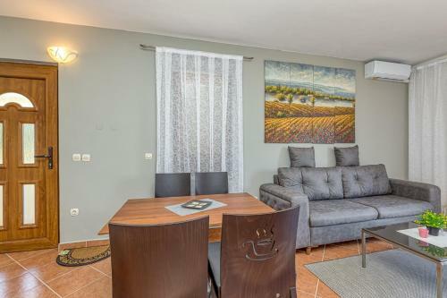 Hostal Apartments Noel Funtana