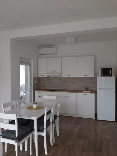 Apartamento Elegant Inn Gospi?