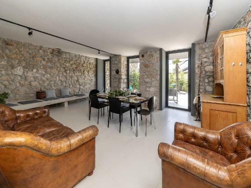 Modern Holiday Home In Grizane With Private Pool