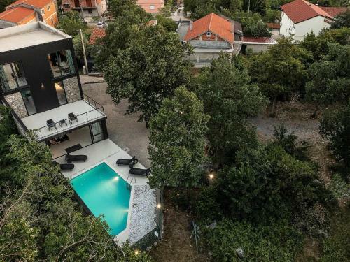 Modern Holiday Home In Grizane With Private Pool