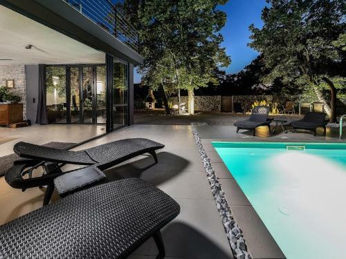 Modern Holiday Home In Grizane With Private Pool