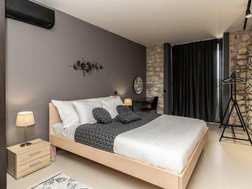 Modern Holiday Home In Grizane With Private Pool
