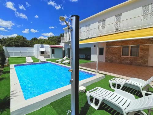 Apartment Andy In Imotski, Gym & Pool