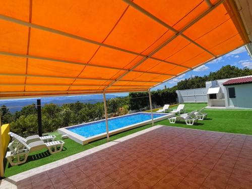 Apartment Andy In Imotski, Gym & Pool